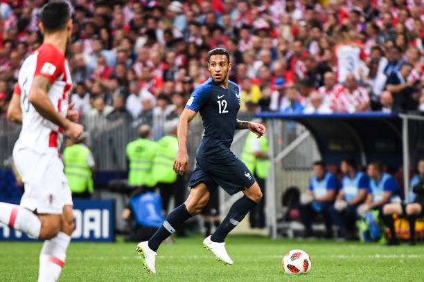 对整个球队 对整个球队